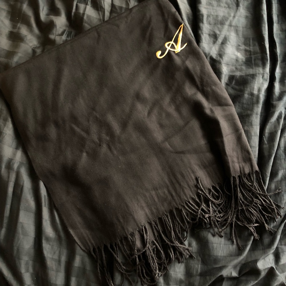 Black scarf